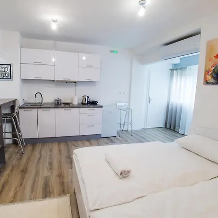 Apartment Denirom